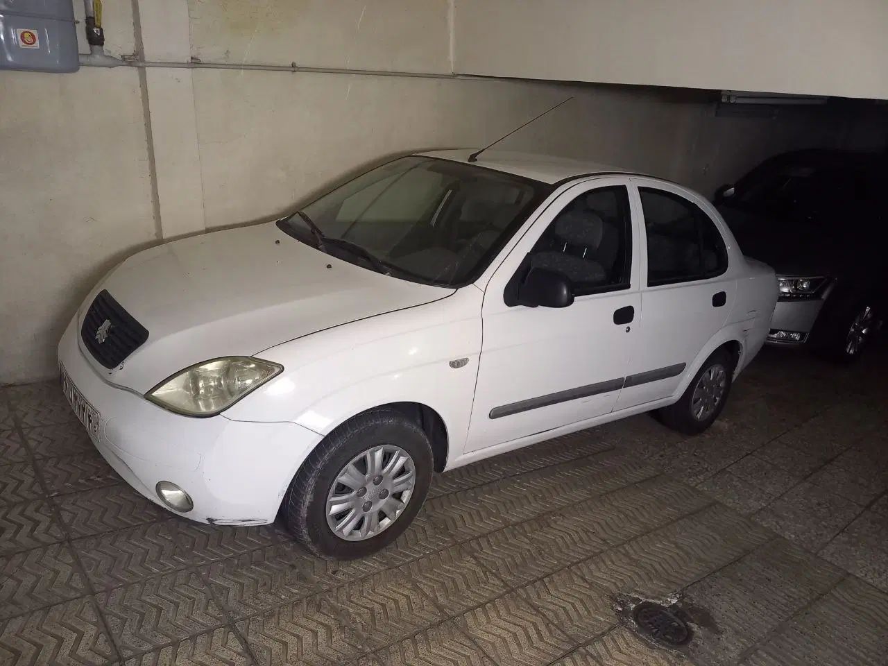 تیبا صندوق دار SX - 1395