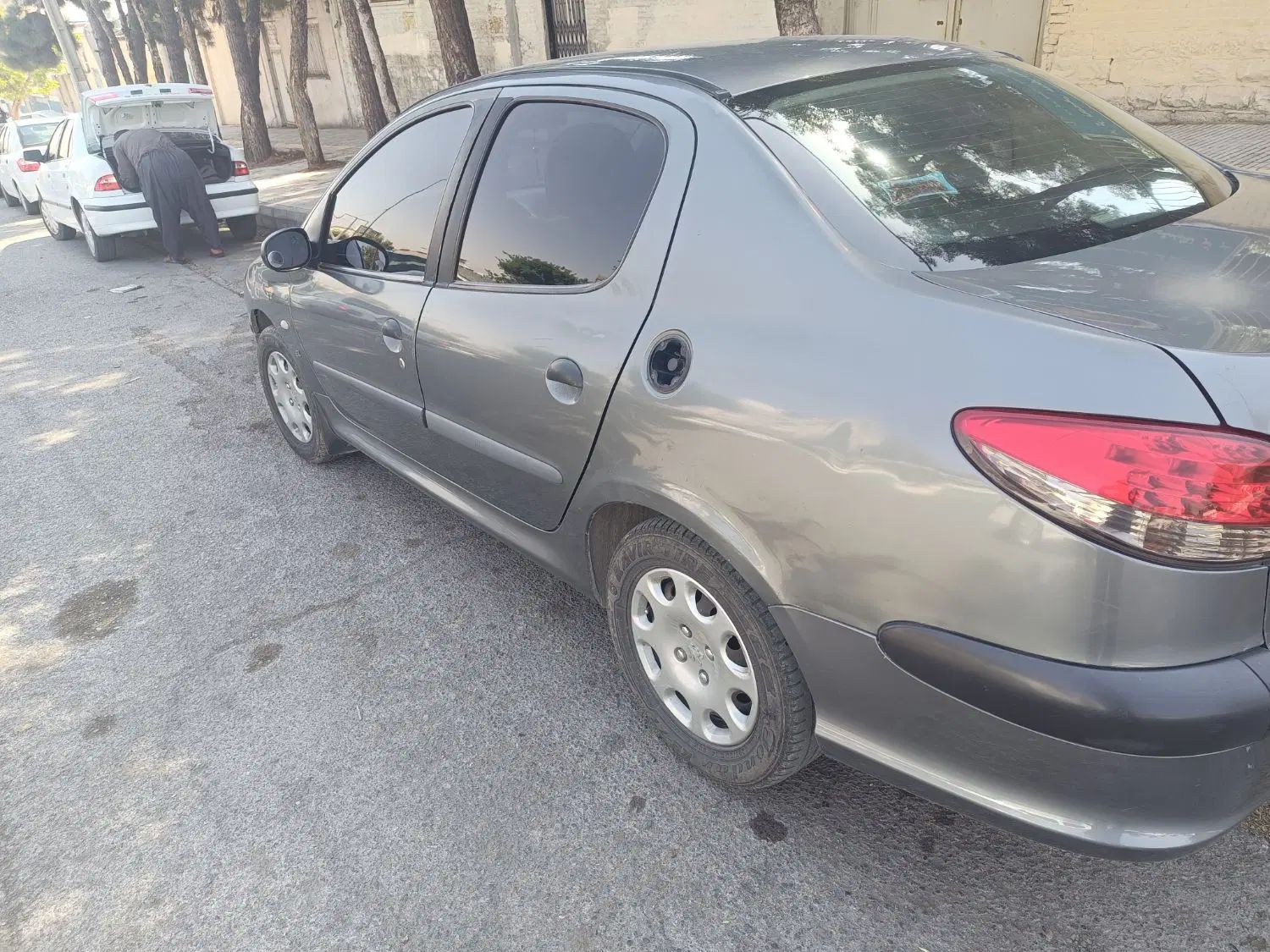 پژو ۲۰۶ صندوق دار v20 - 1390