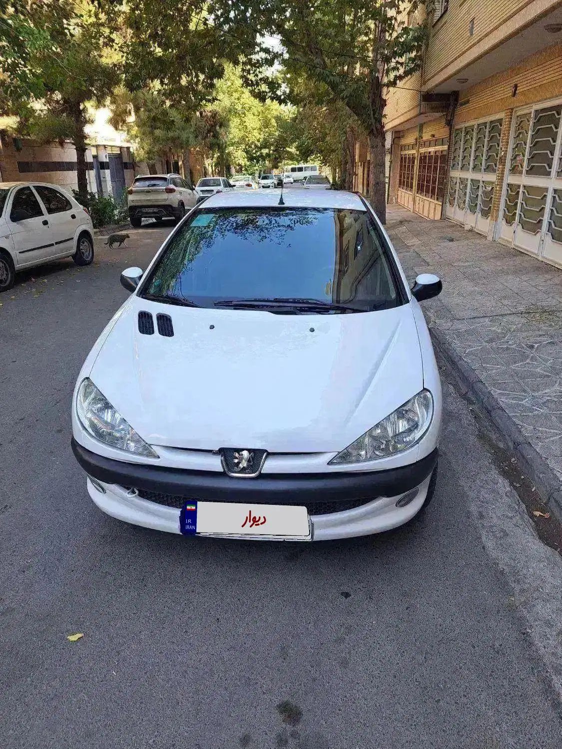 پژو ۲۰۶ صندوق دار v8 - 1398