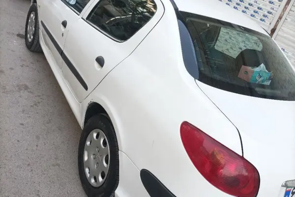 پژو ۲۰۶ صندوق دار v8 - 1397