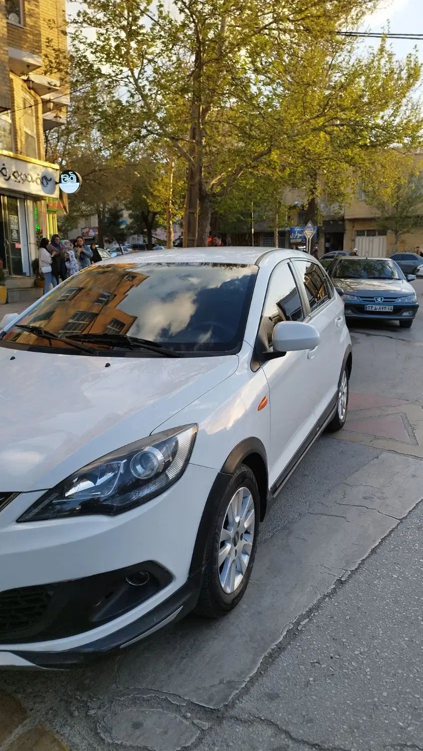 ام وی ام 315 هاچ بک اسپرت لاکچری - 1396