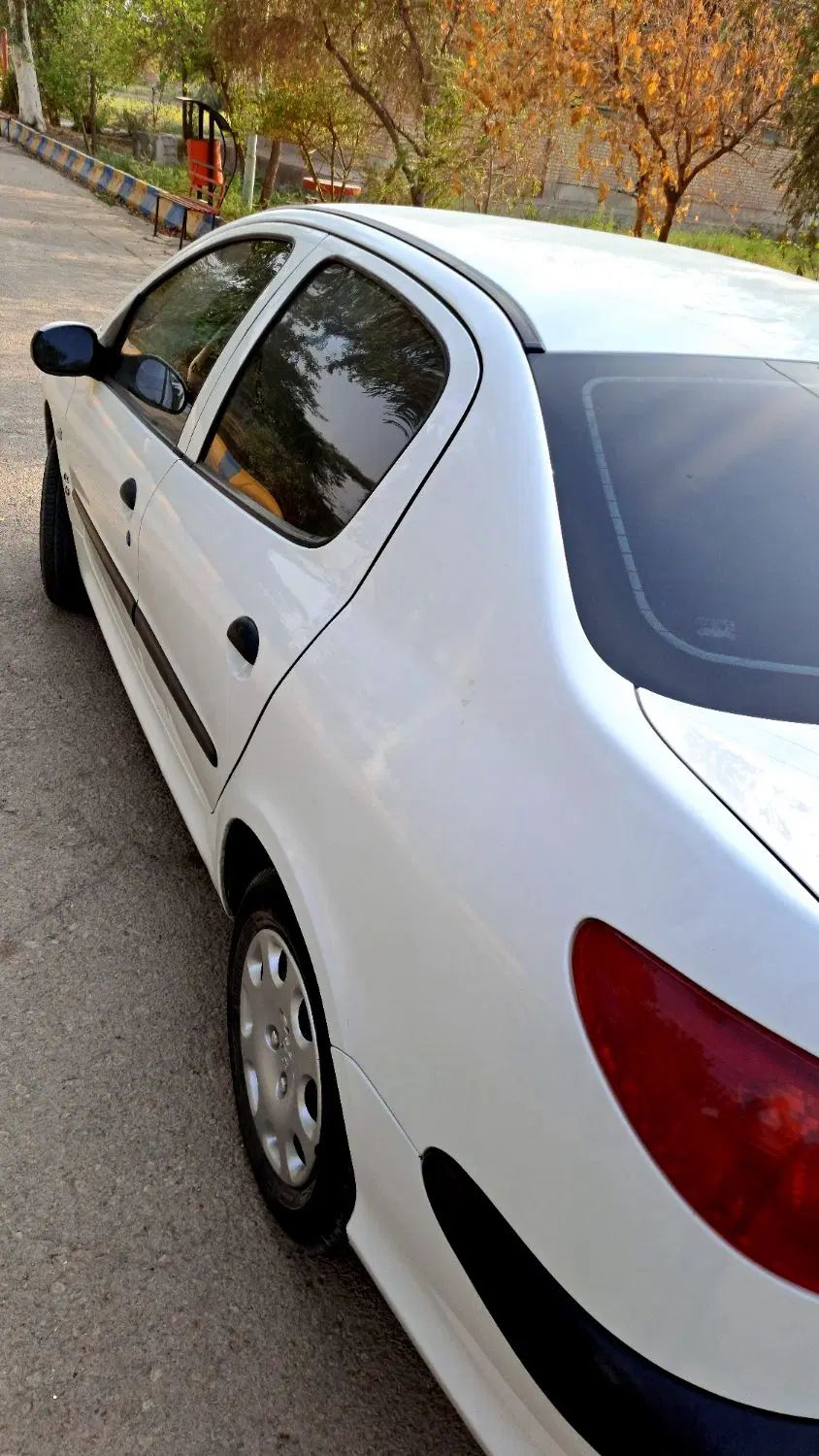 پژو ۲۰۶ صندوق دار v8 - 1398