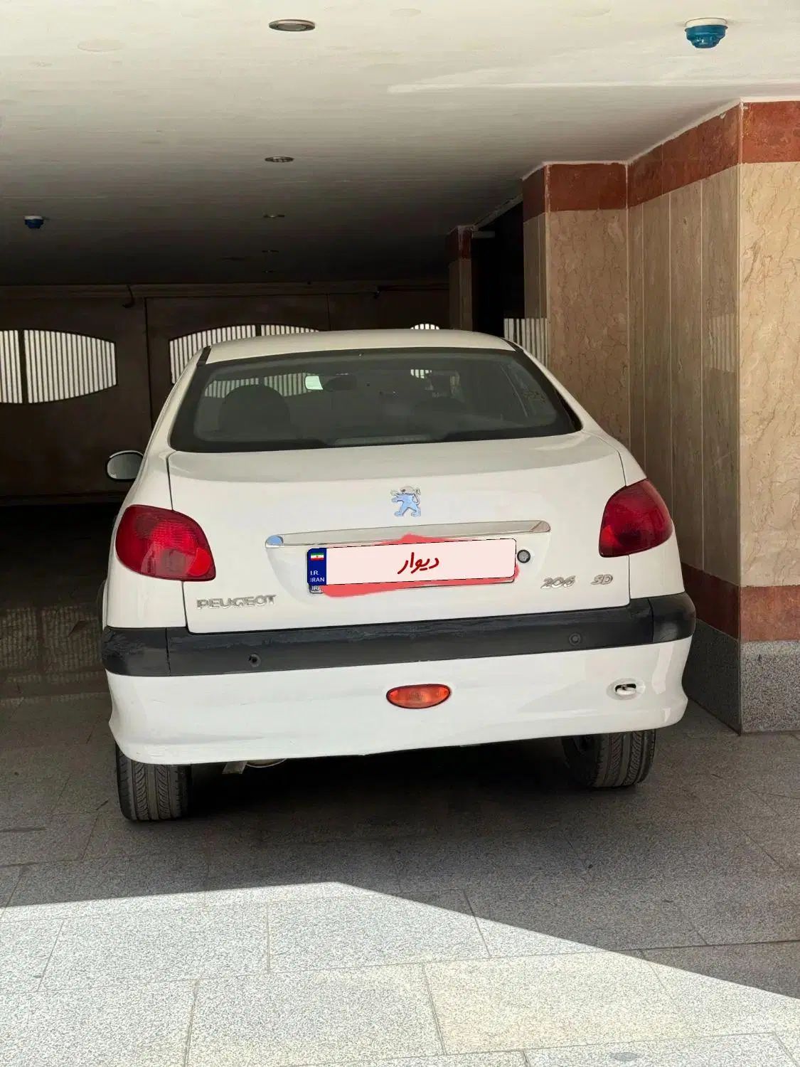 پژو ۲۰۶ صندوق دار v8 - 1393