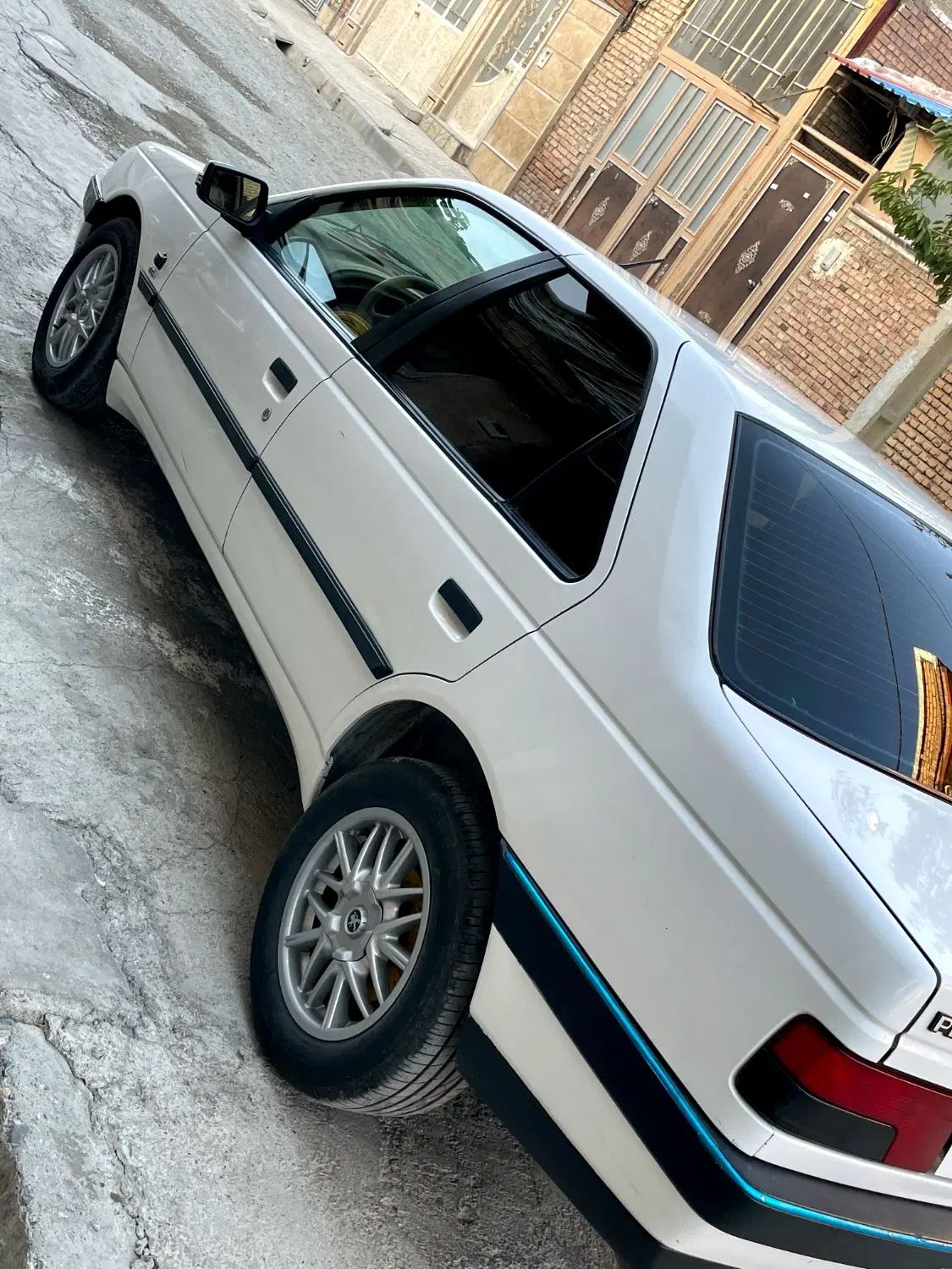 پژو 405 بنزینی GLX - TU5 - 1390