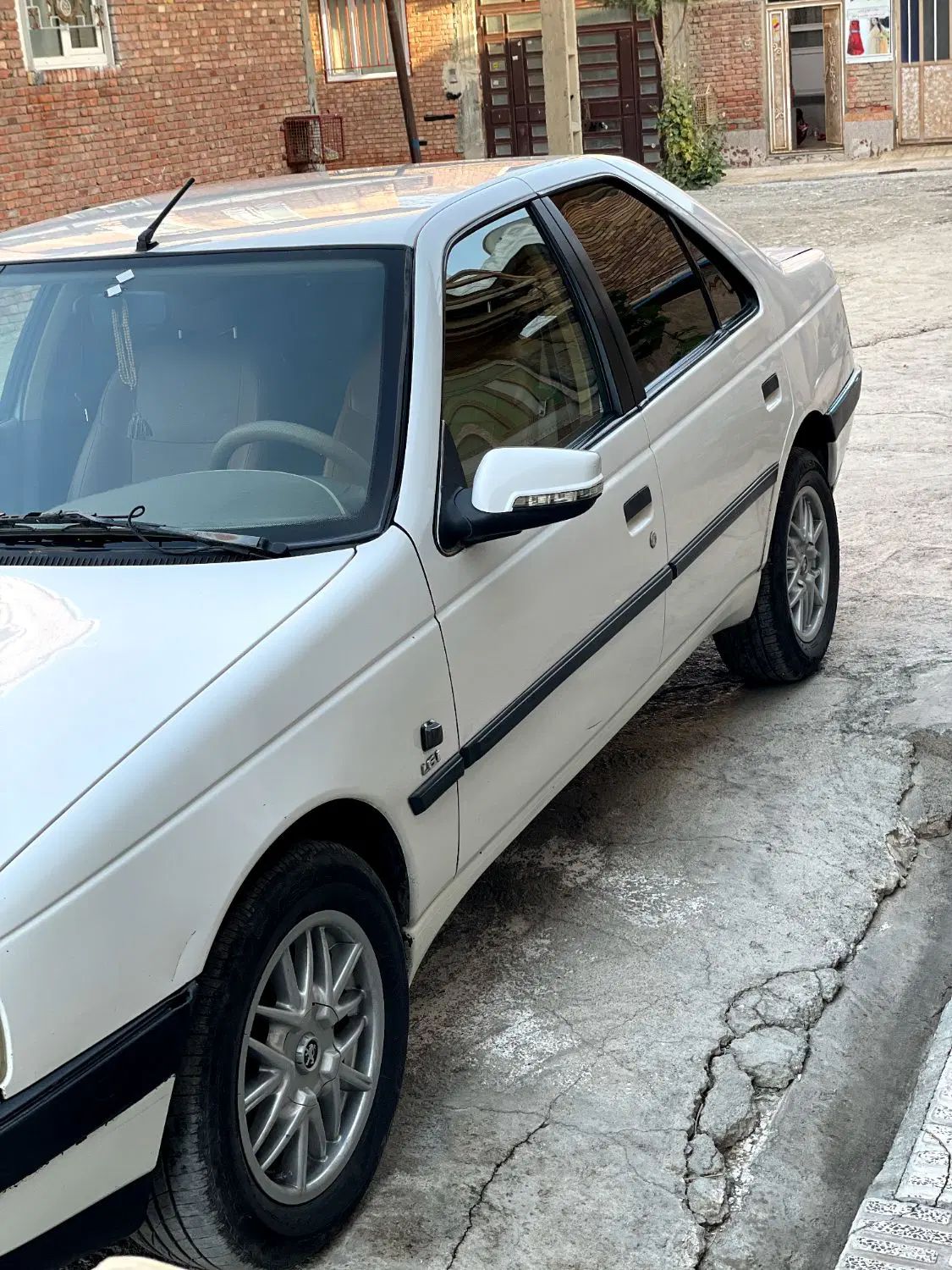 پژو 405 بنزینی GLX - TU5 - 1390
