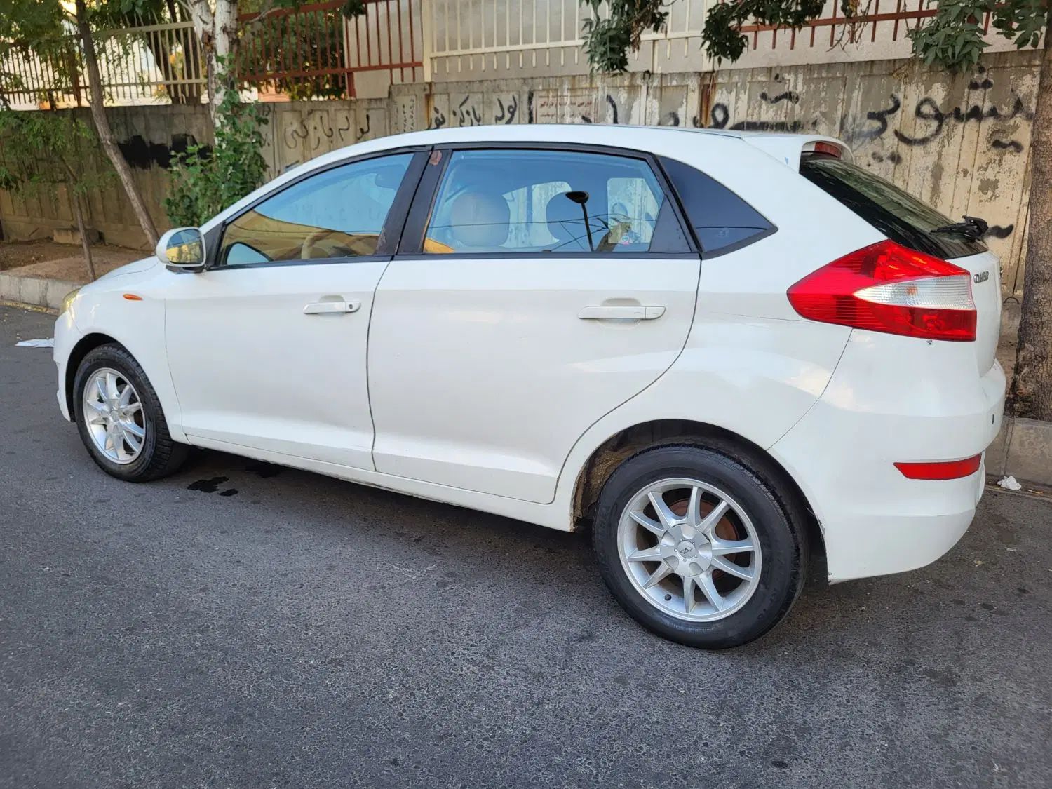ام وی ام 315 هاچ بک ساده دنده ای - 1391