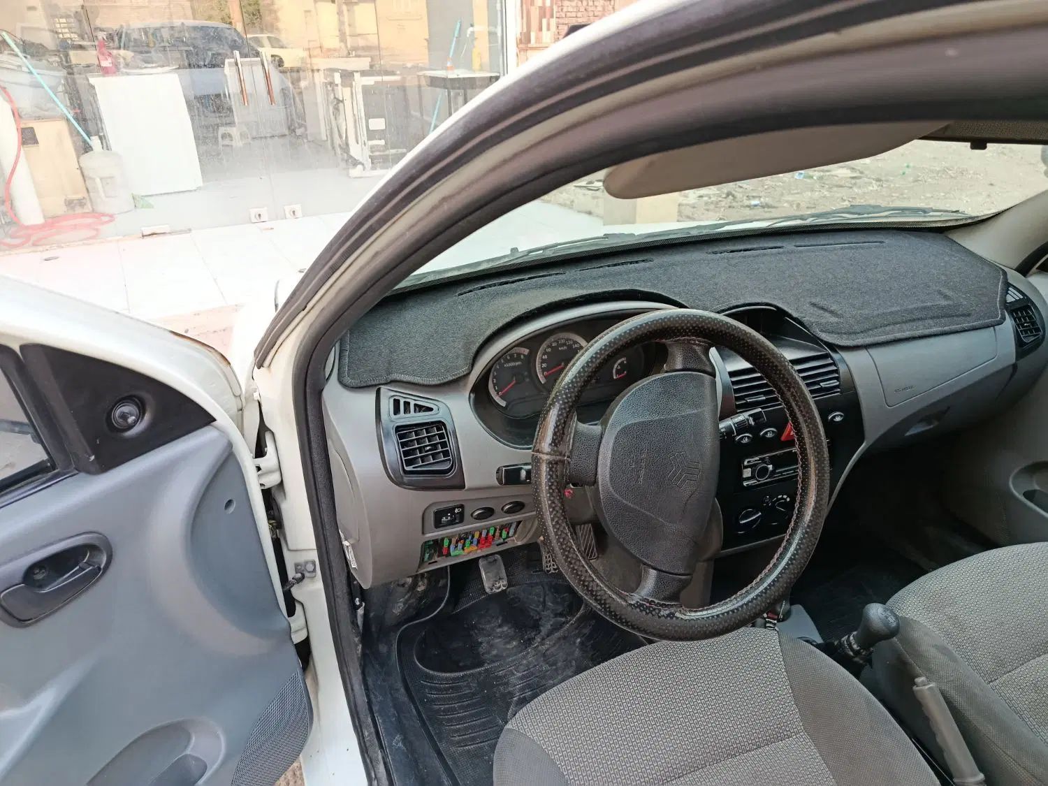 تیبا صندوق دار SX - 1398
