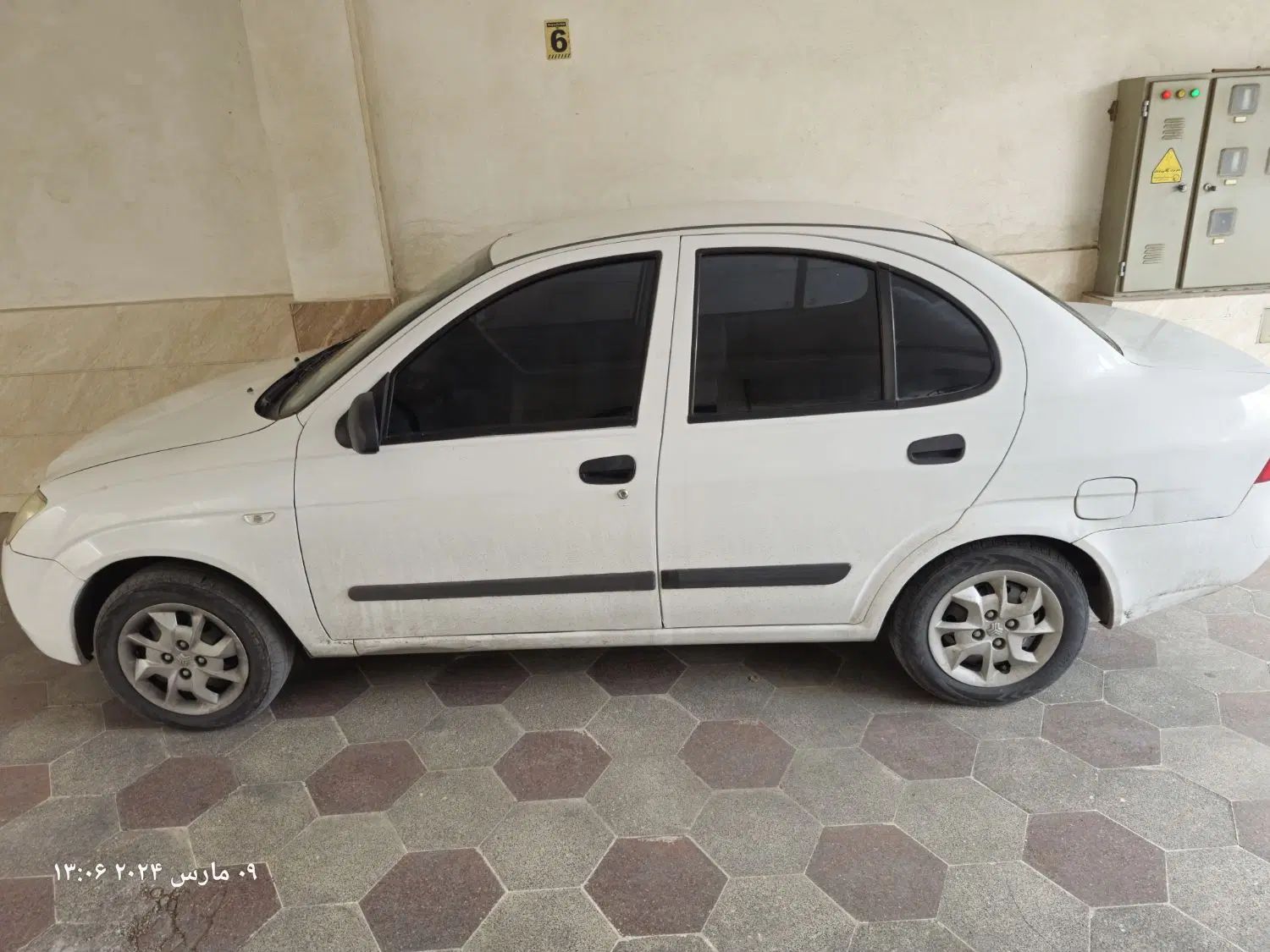 تیبا صندوق دار SX - 1394