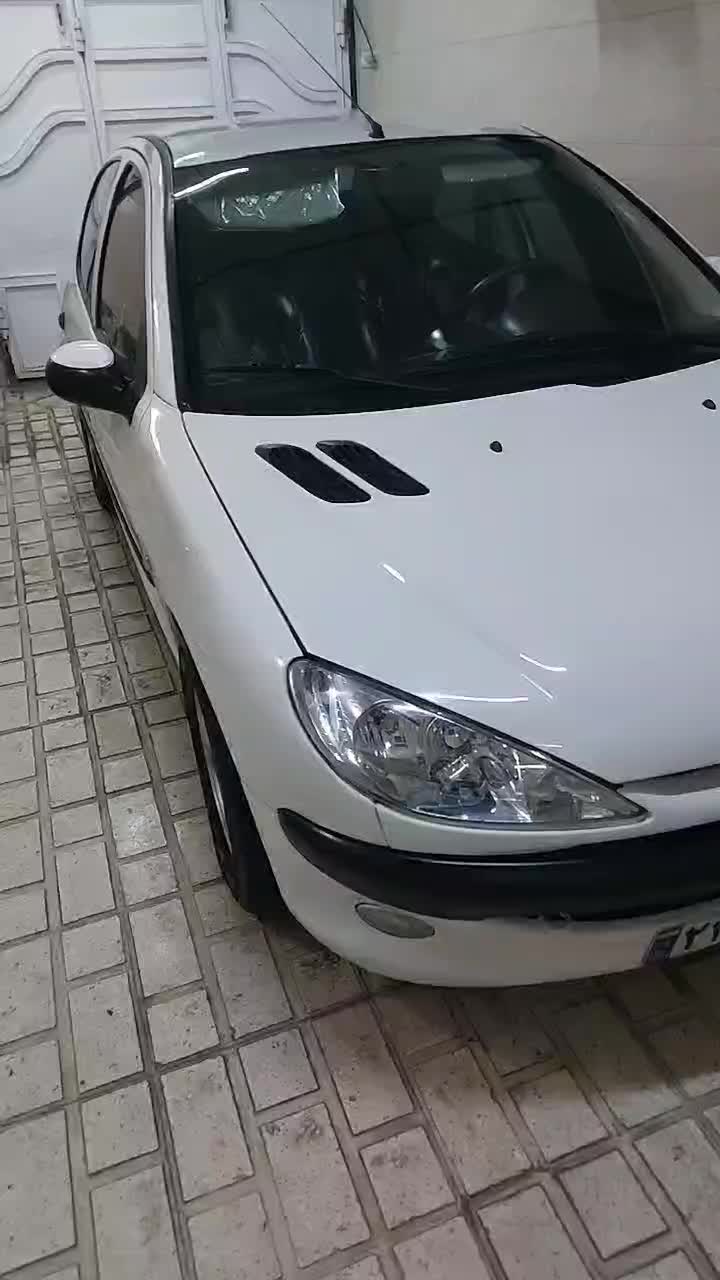 پژو ۲۰۶ صندوق دار v8 - 1396