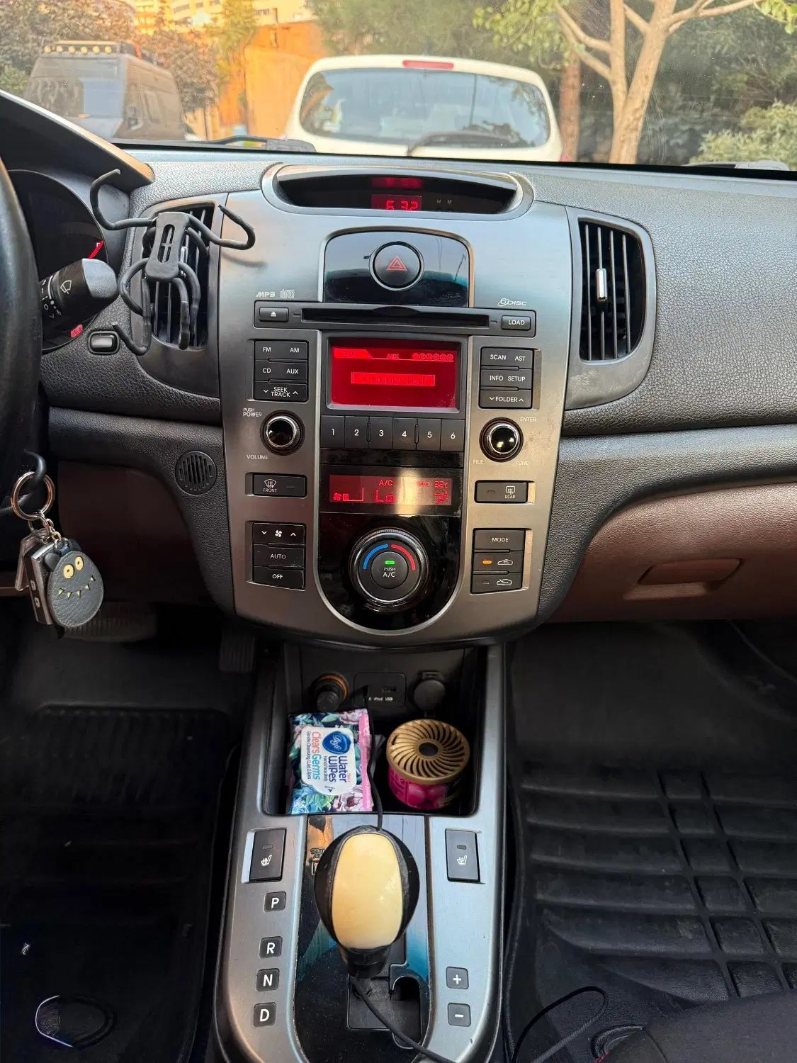 کیا سراتو 2.0 لیتر اتوماتیک GT لاین - 2010