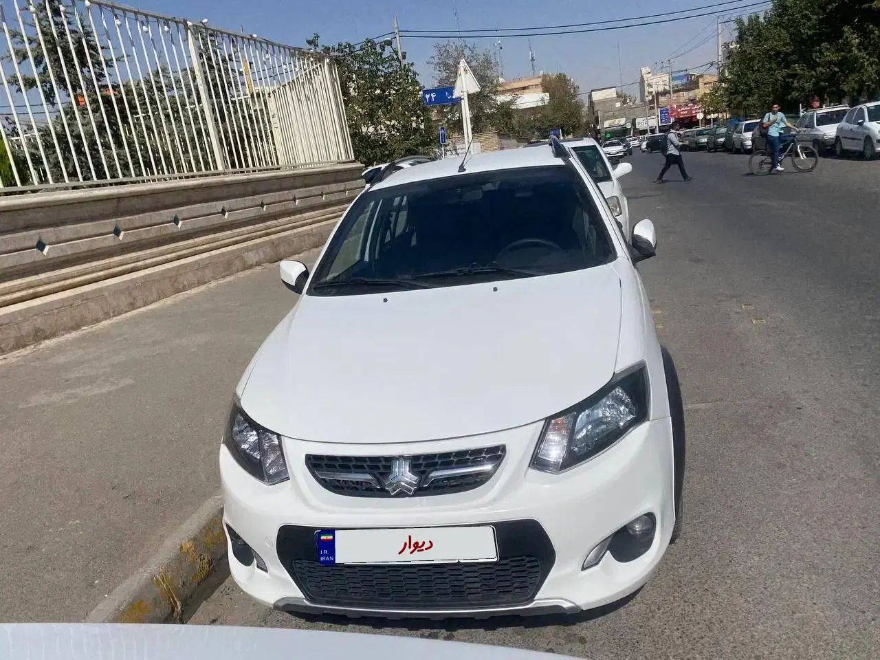 خودرو کوییک، معمولی آگهی ann_20387395
