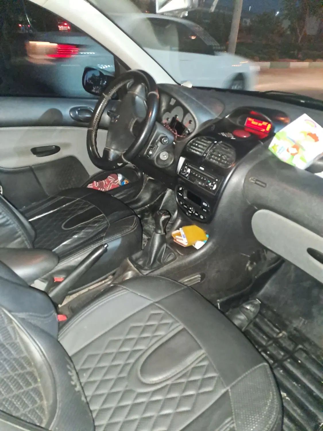 پژو ۲۰۶ صندوق دار v8 - 1394