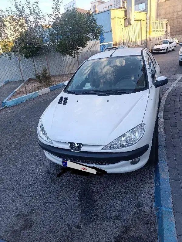 پژو ۲۰۶ صندوق دار v8 - 1393