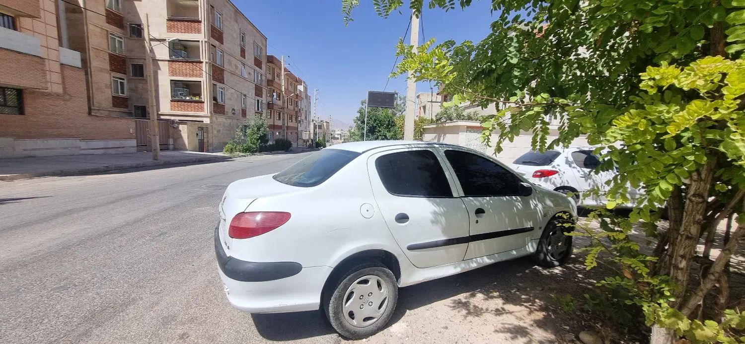 پژو 206 تیپ 5 - 1390