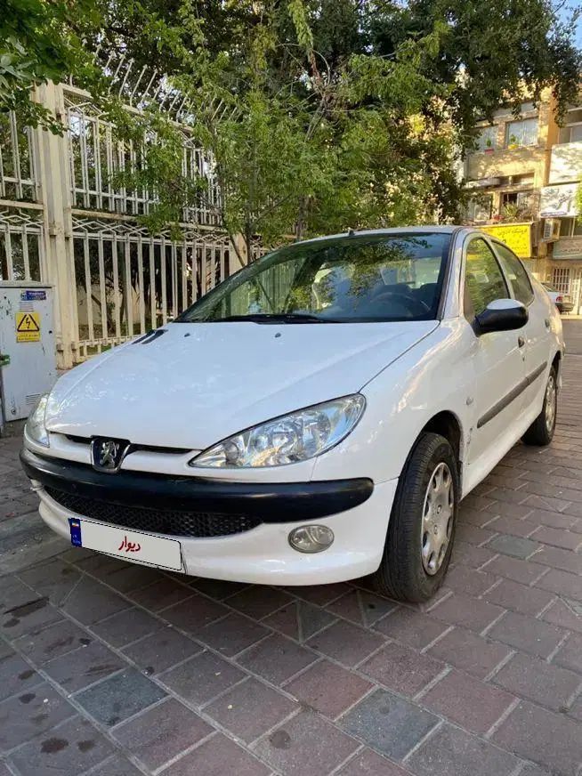 پژو ۲۰۶ صندوق دار v8 - 1396