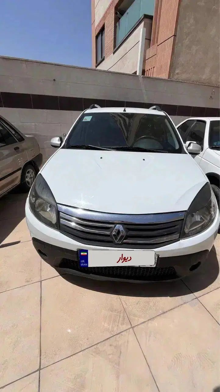 خودرو رنو، ساندرو آگهی ann_20388025