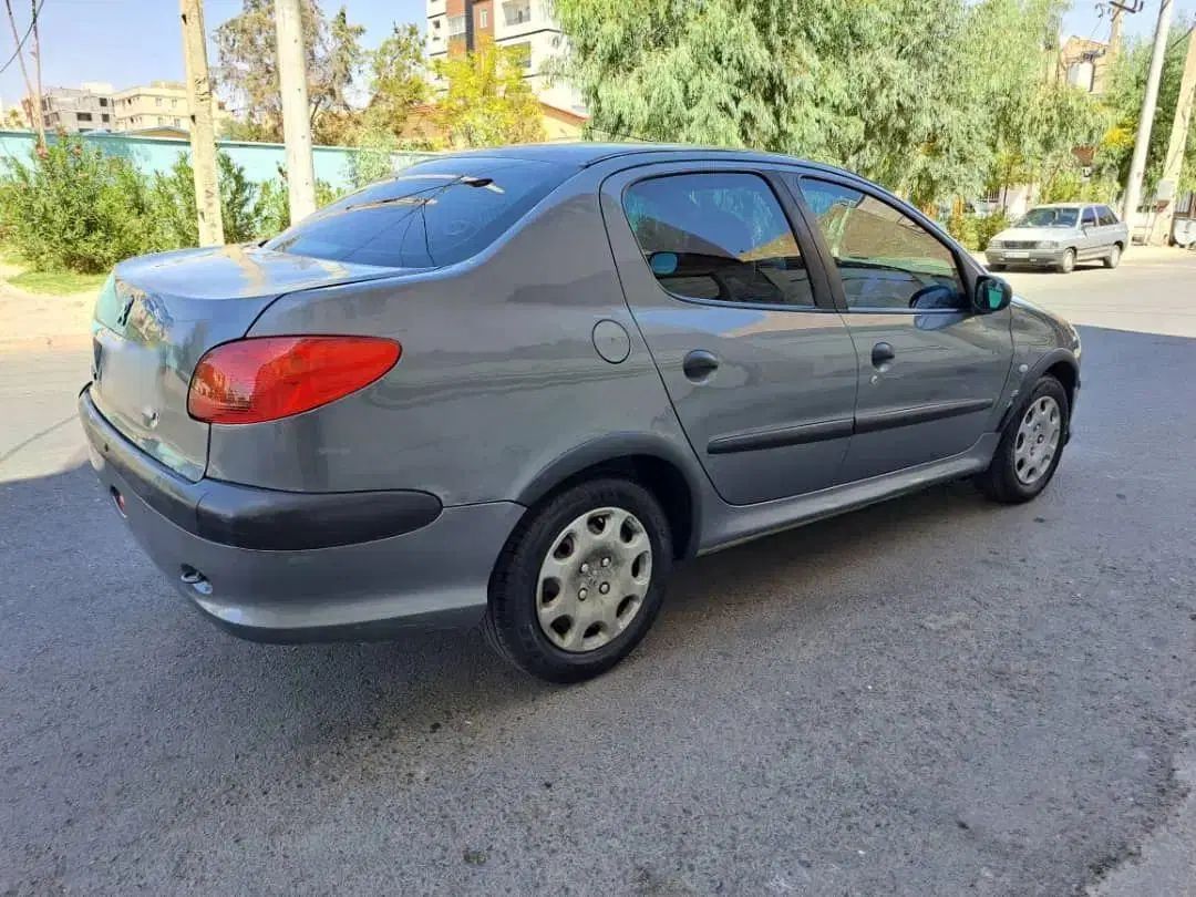پژو ۲۰۶ صندوق دار v20 - 1388