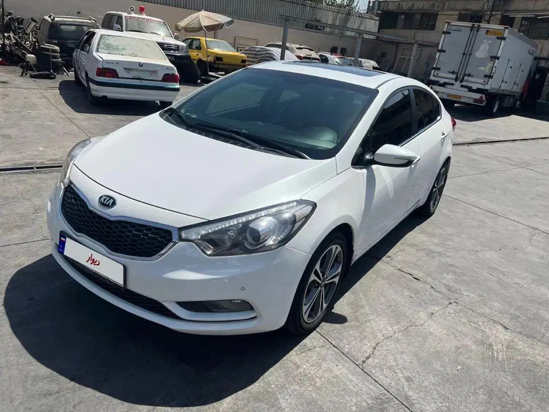 کیا سراتو 2.0 لیتر اتوماتیک GT لاین - 2015