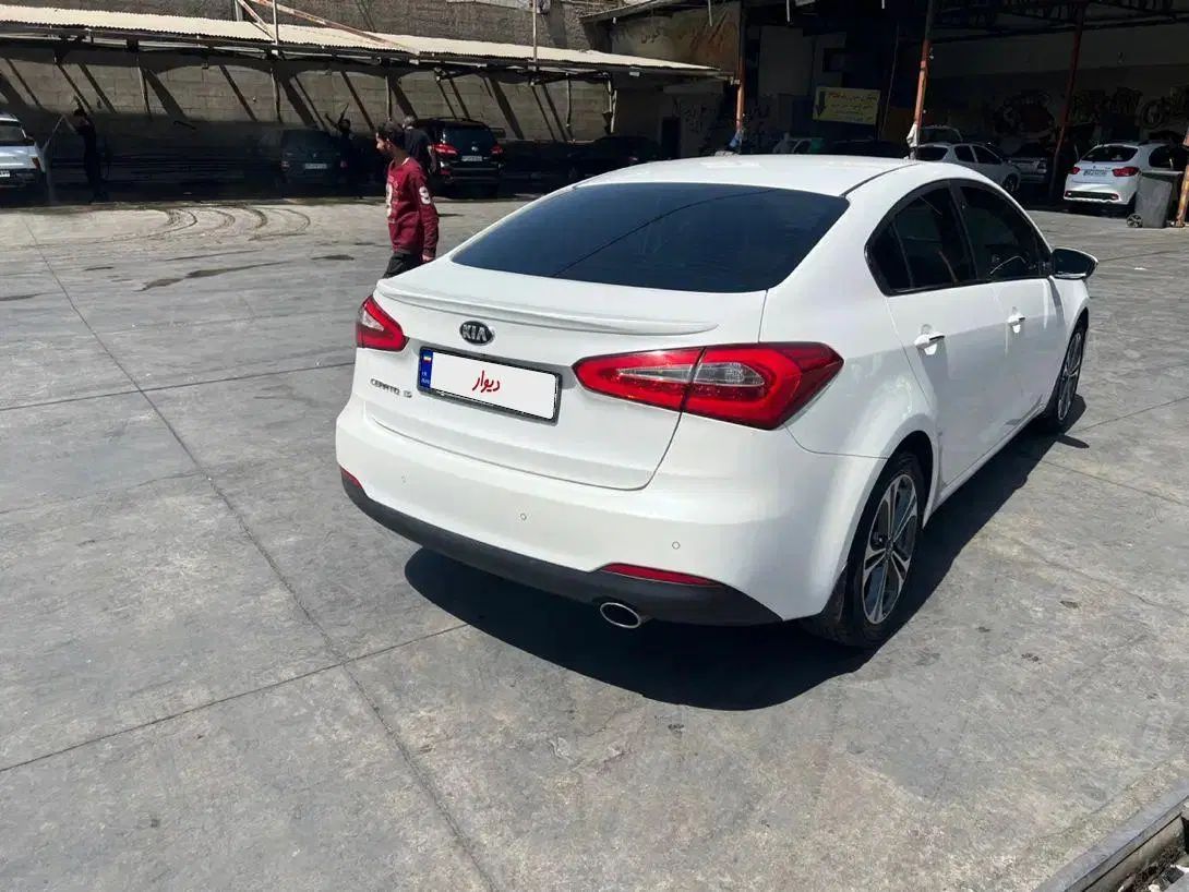 کیا سراتو 2.0 لیتر اتوماتیک GT لاین - 2015