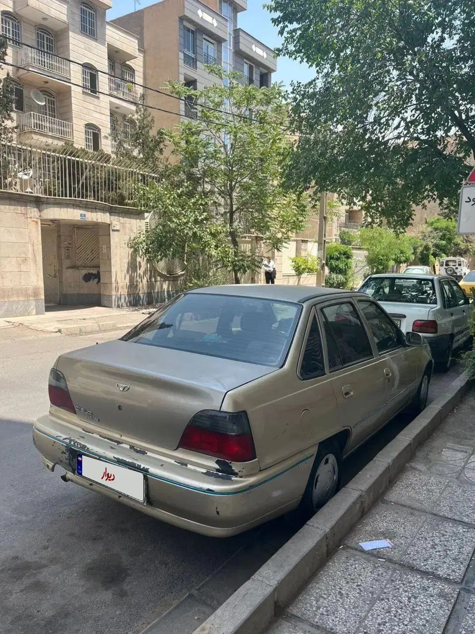 دوو سیلو سدان - 1381