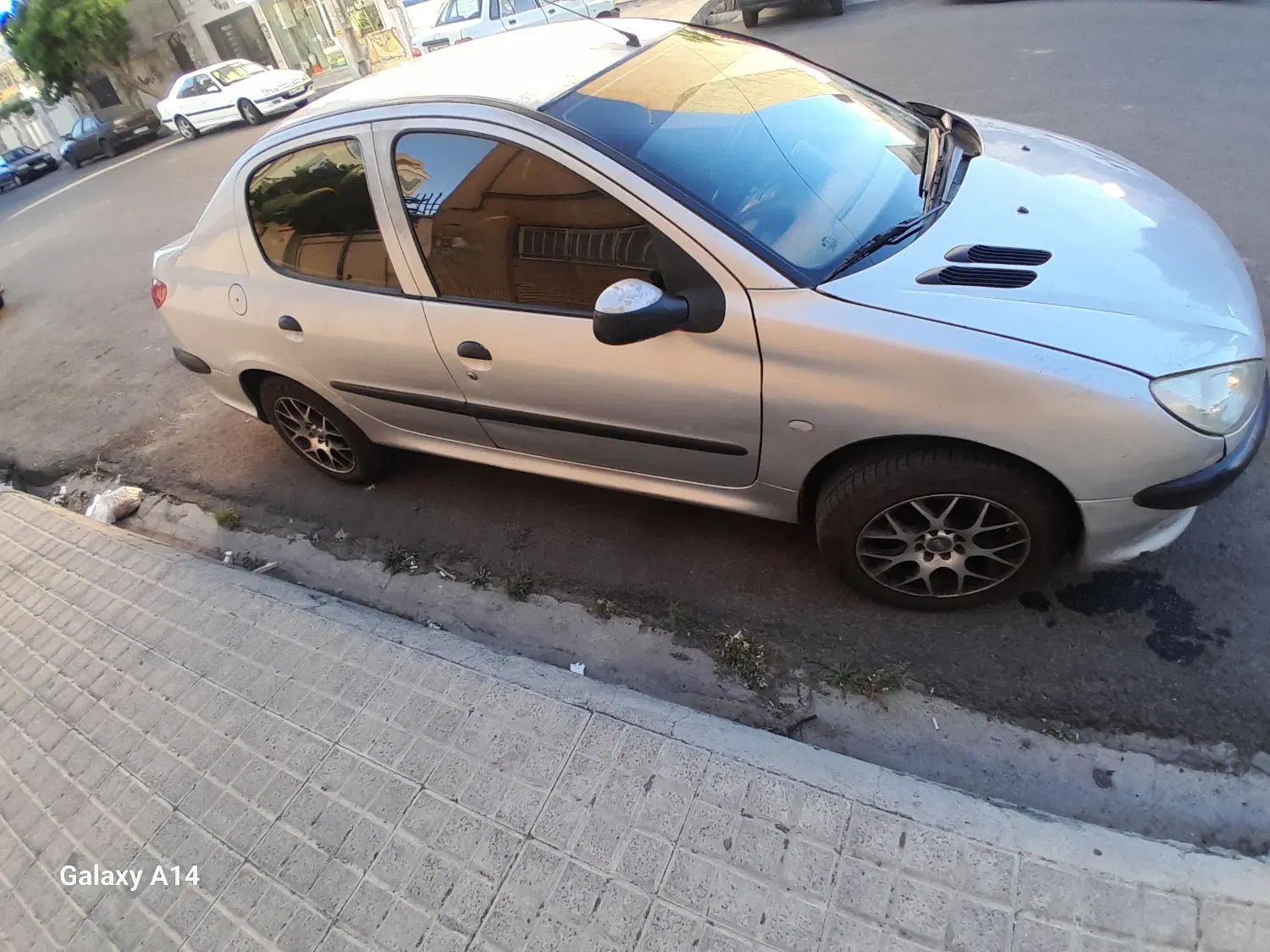 پژو ۲۰۶ صندوق دار v8 - 1386
