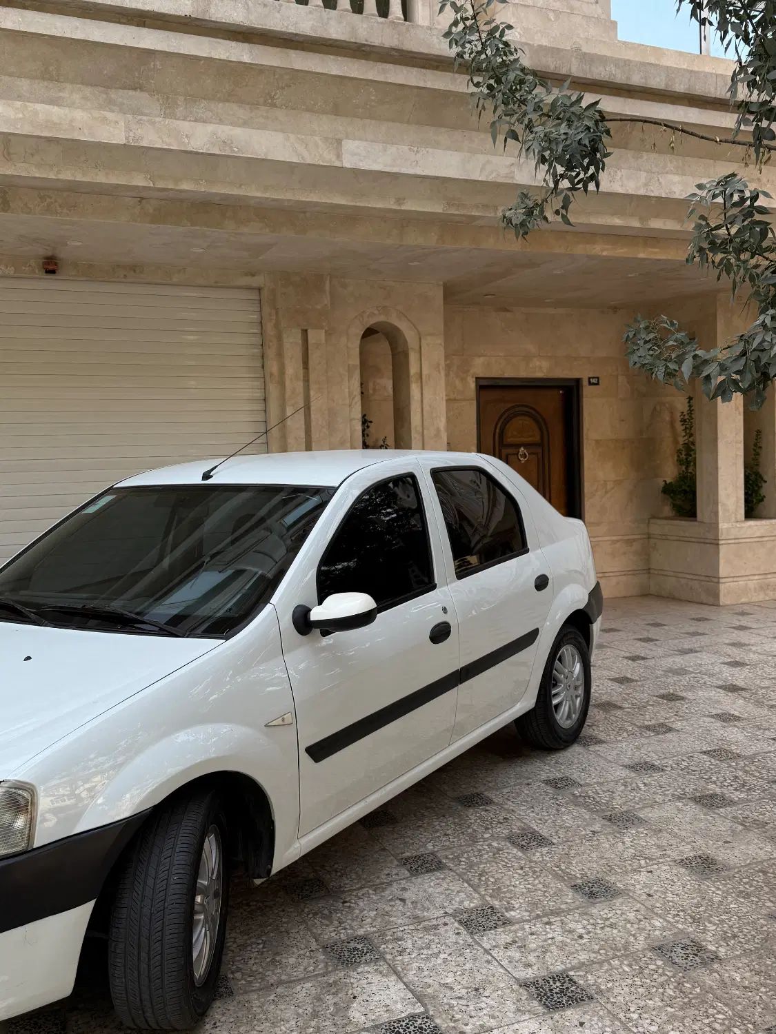 خودرو رنو، پارس تندر آگهی ann_20389670
