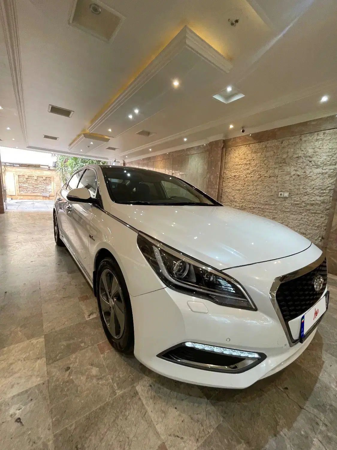 هیوندای سوناتا هیبرید GLS PLUS - 2017