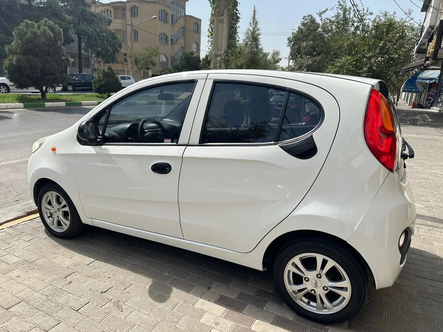 ام وی ام 110 چهار سیلندر دنده ای - 1395