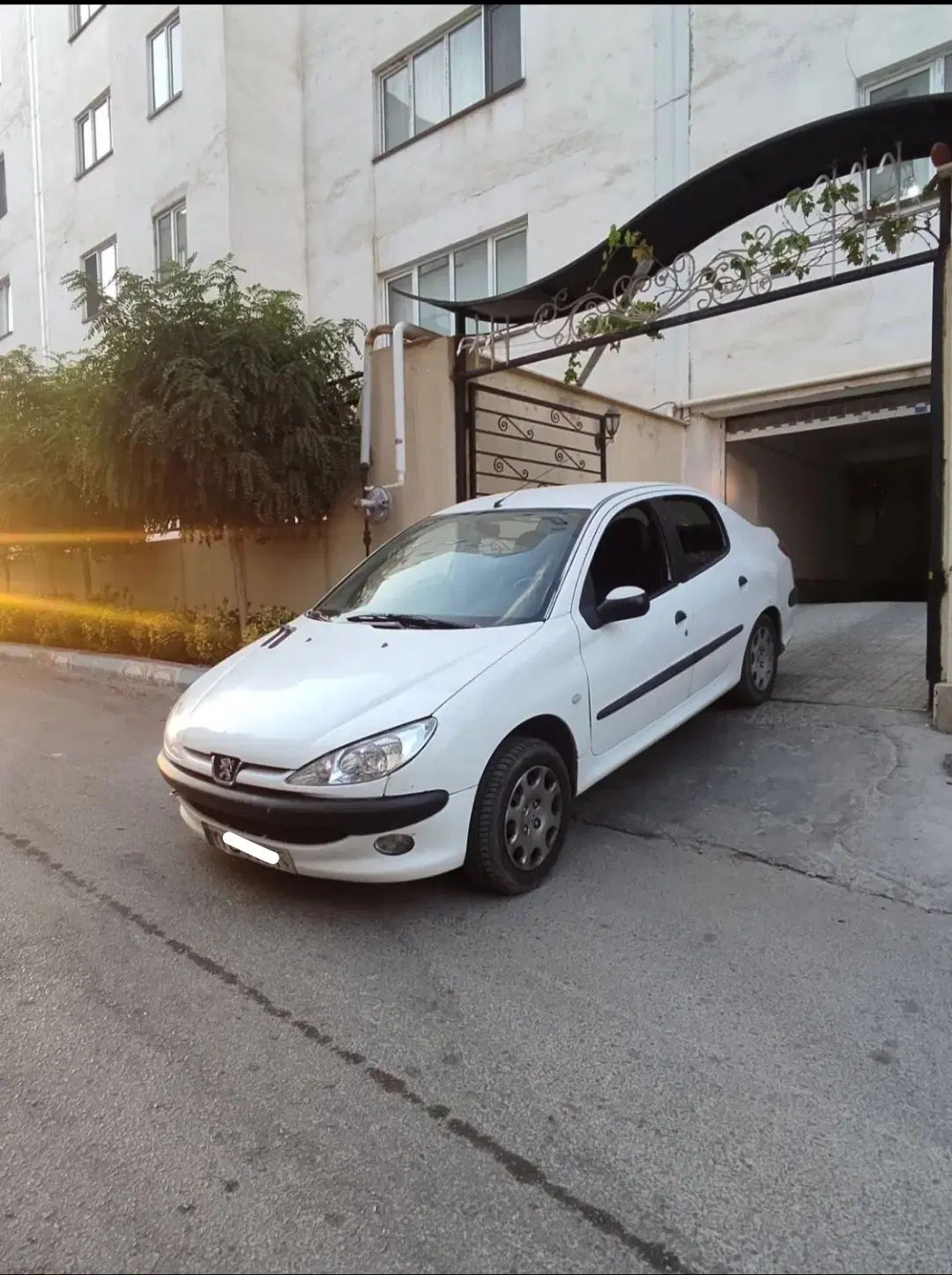 پژو ۲۰۶ صندوق دار v8 - 1390