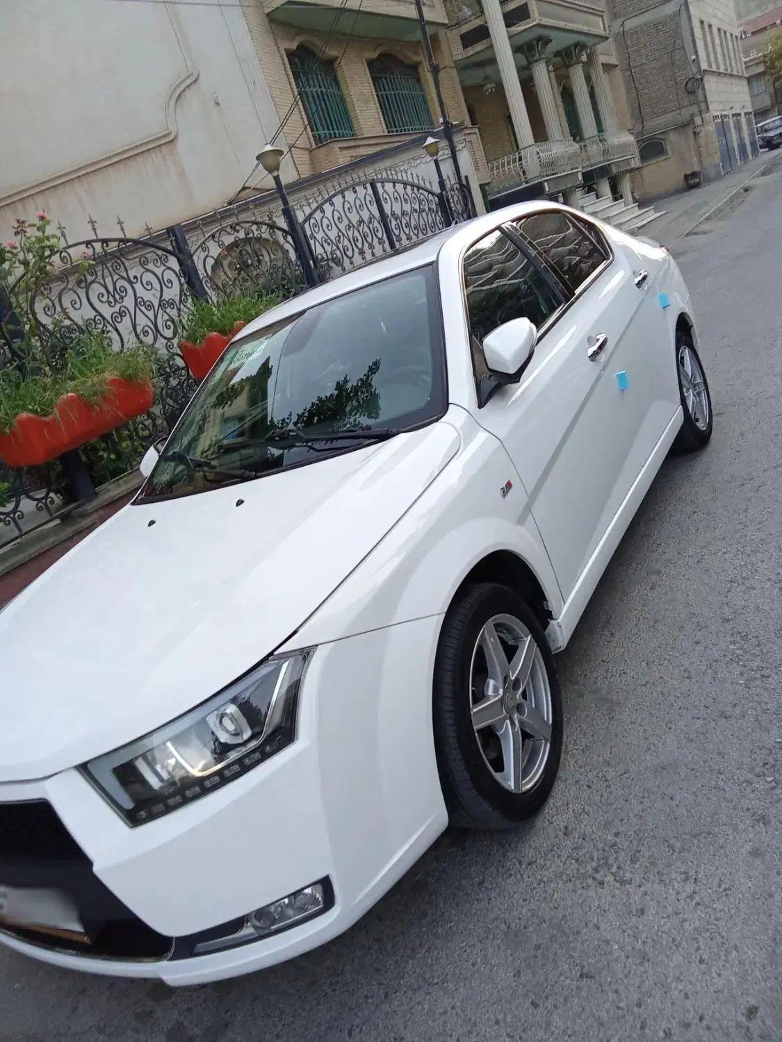 دنا پلاس توربو 6 دنده - 1403