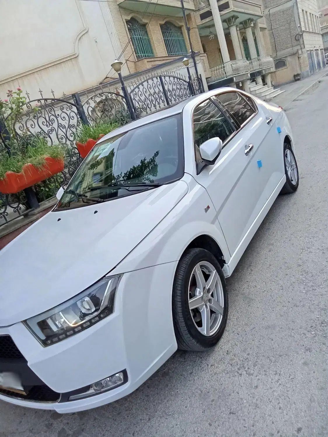دنا پلاس توربو 6 دنده - 1403