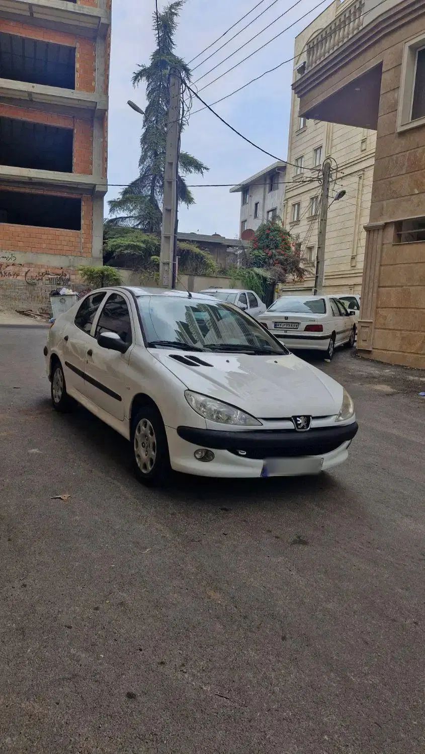 پژو ۲۰۶ صندوق دار v8 - 1394