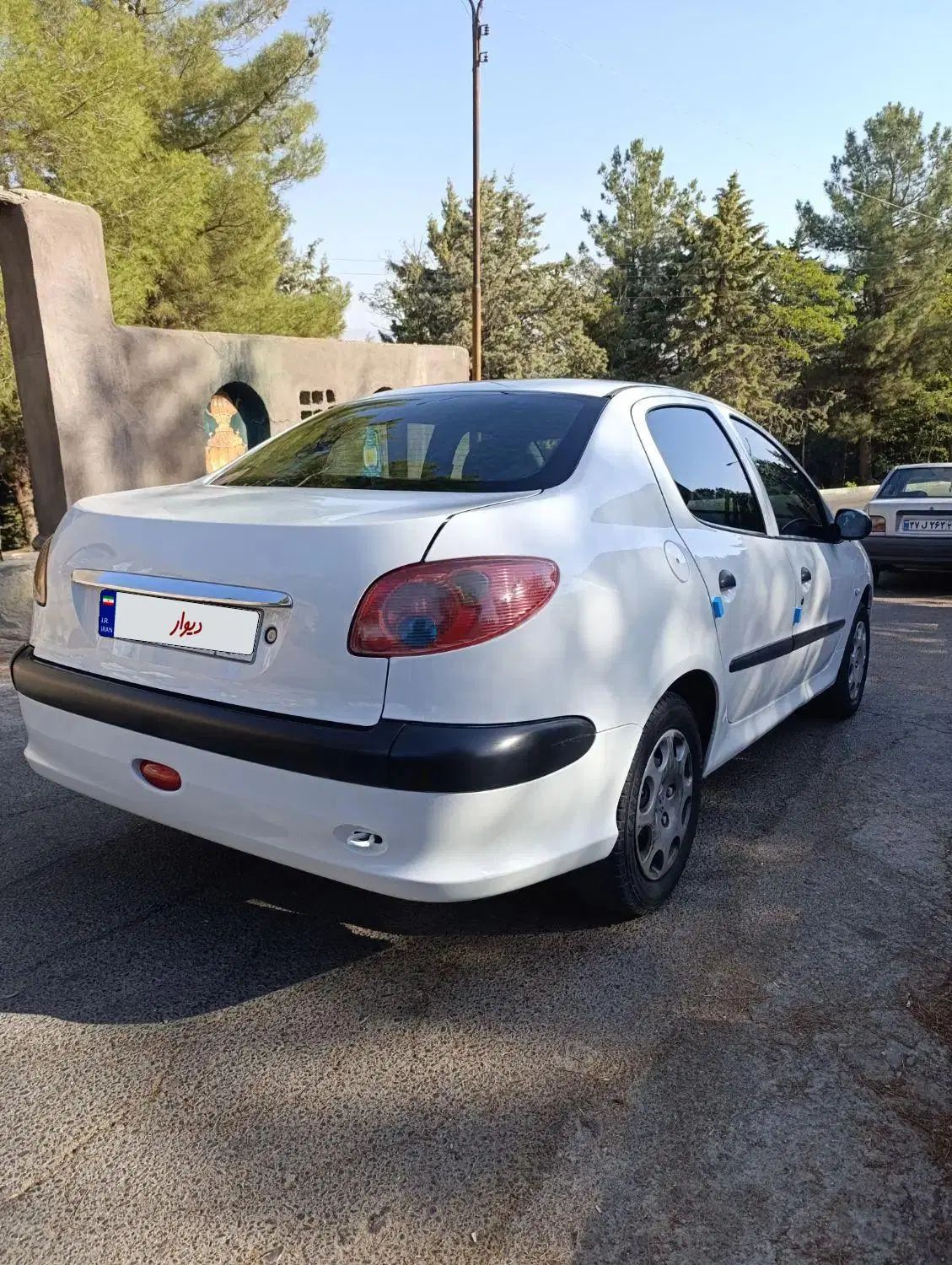پژو ۲۰۶ صندوق دار v8 - 1392
