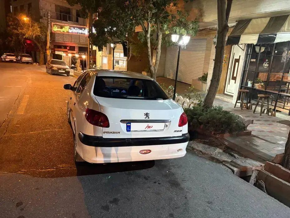 پژو ۲۰۶ صندوق دار v20 - 1388