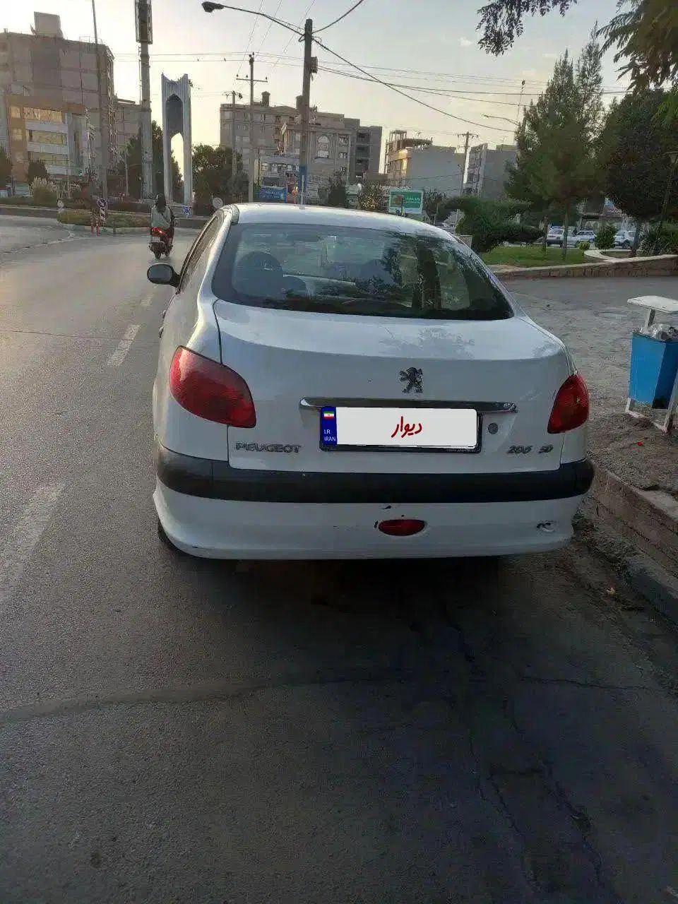 پژو ۲۰۶ صندوق دار v20 - 1390