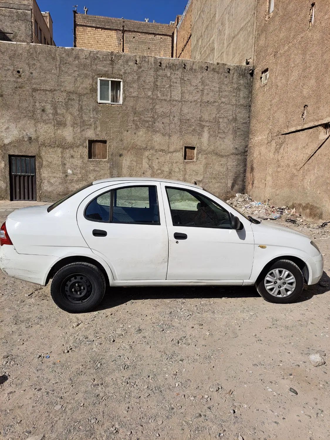 تیبا صندوق دار SX - 1395