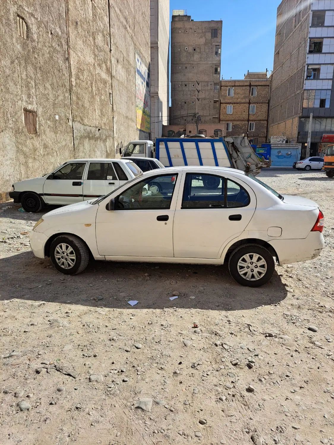 تیبا صندوق دار SX - 1395