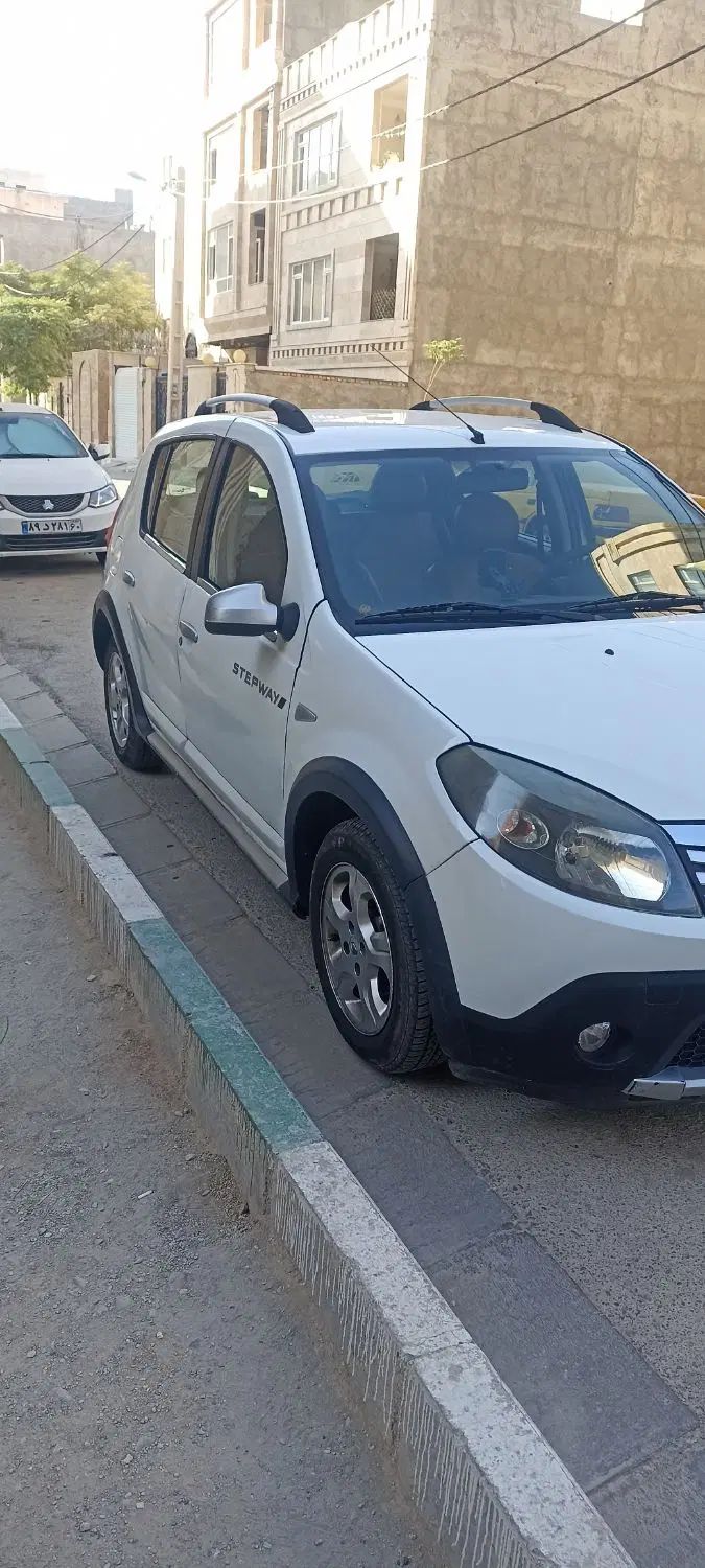 رنو ساندرو استپ وی اتوماتیک - 1396