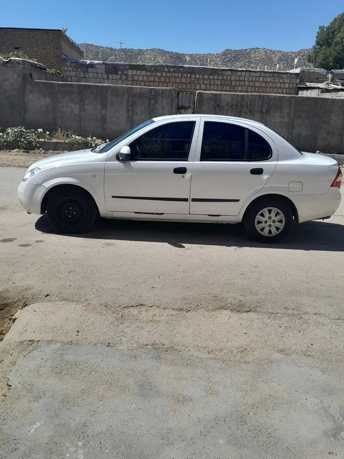 تیبا صندوق دار SX - 1398
