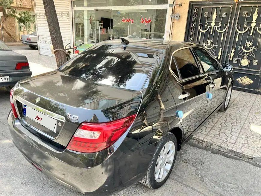 دنا پلاس توربو اتوماتیک - 1402