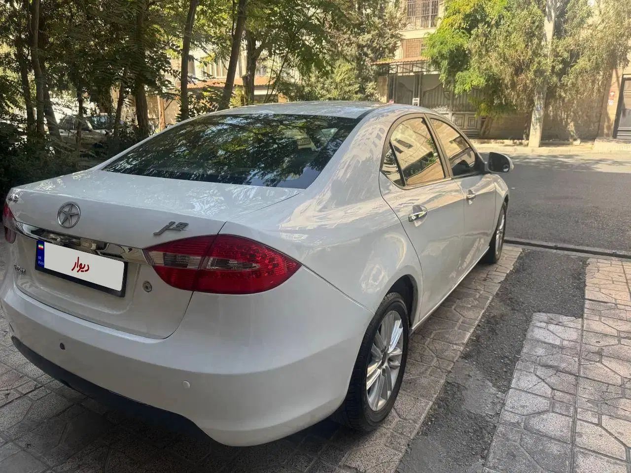 جک J5 اتوماتیک - 1394