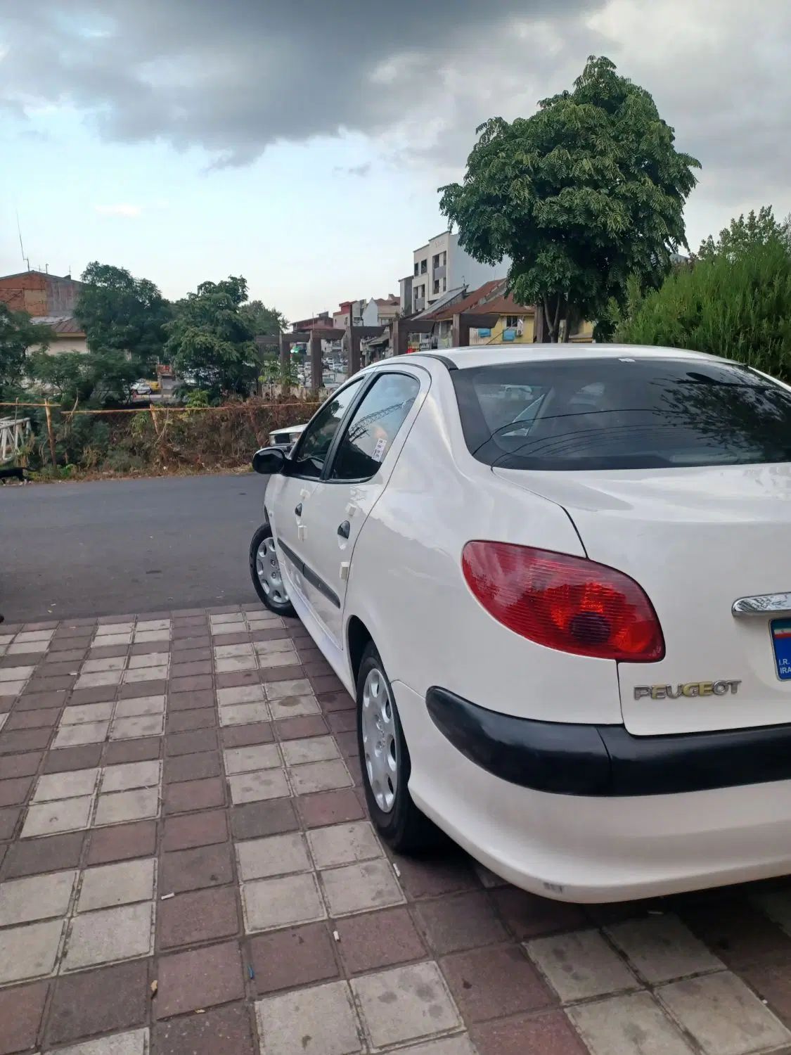پژو ۲۰۶ صندوق دار v8 - 1387