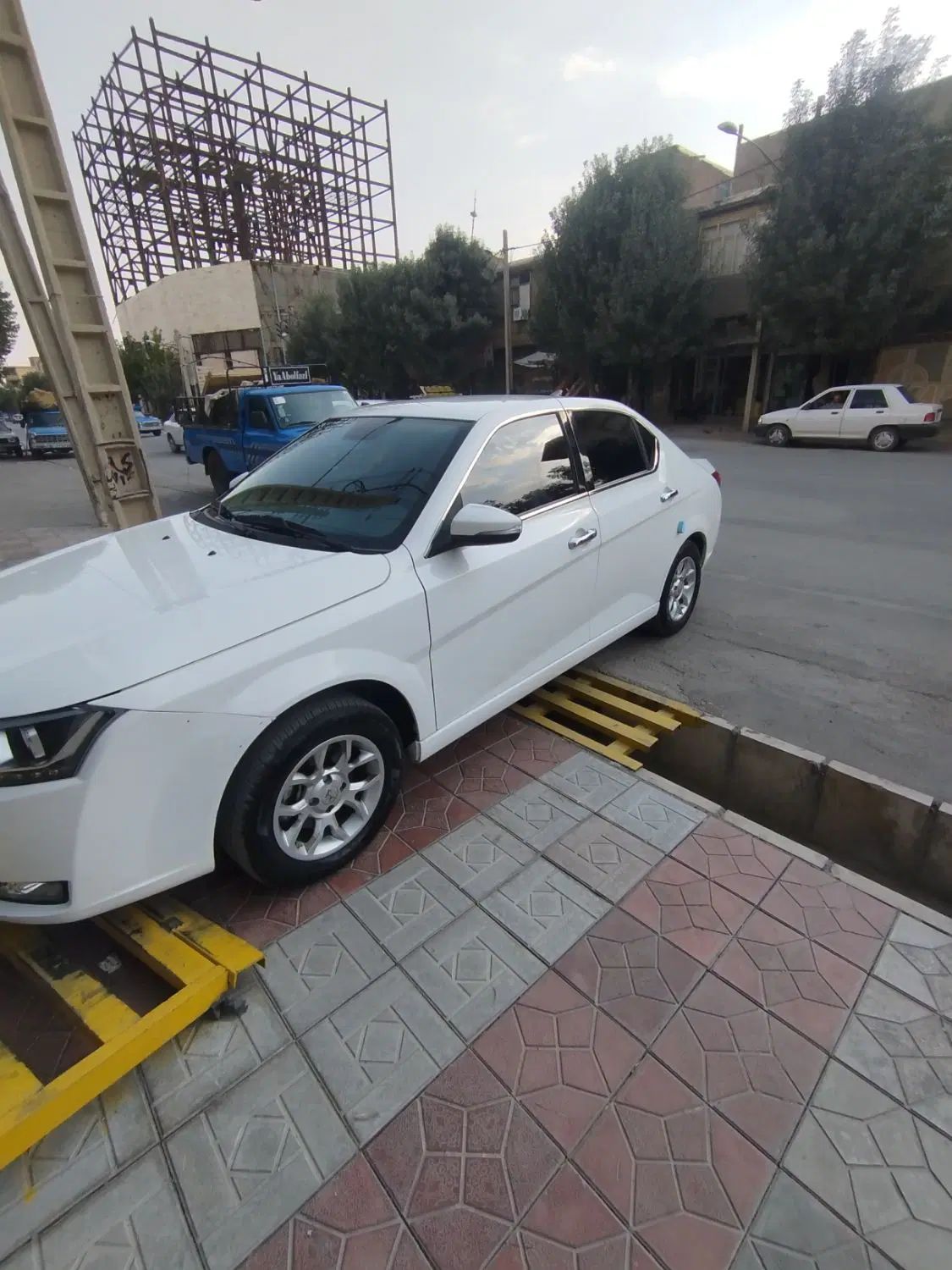 دنا پلاس ۶ دنده EF7p - 1403