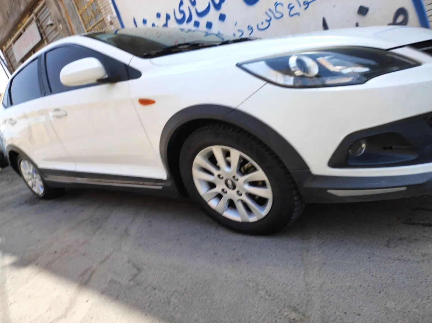 ام وی ام 315 هاچ بک اسپرت لاکچری - 1396