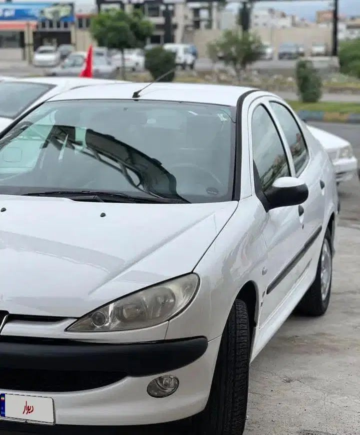 پژو ۲۰۶ صندوق دار v8 - 1389