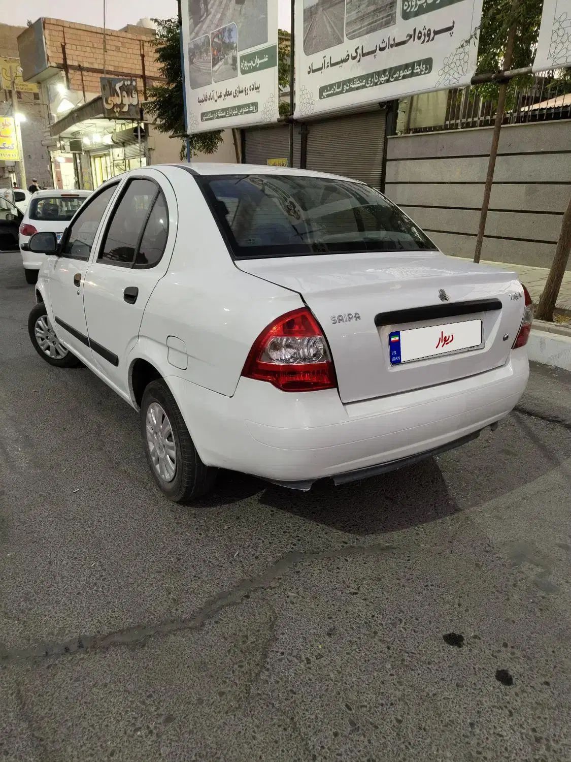 تیبا صندوق دار LX - 1395