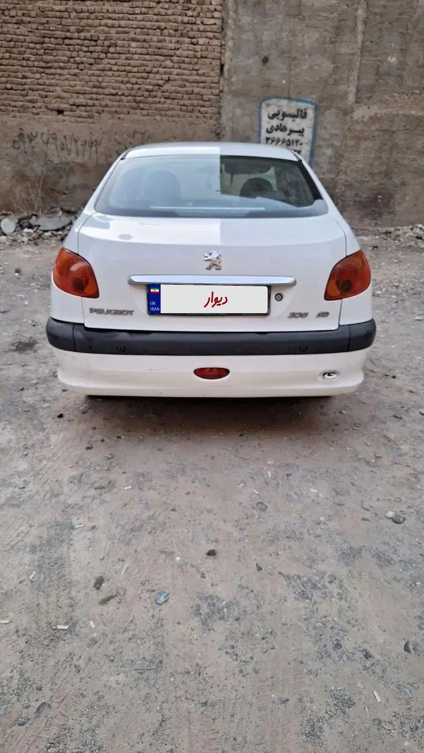 پژو ۲۰۶ صندوق دار v8 - 1393