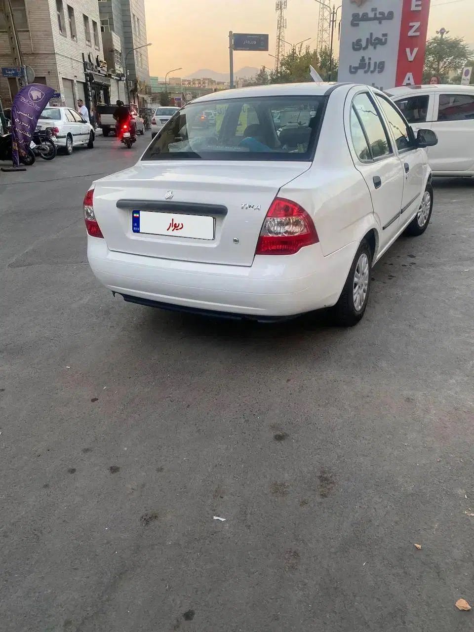 تیبا صندوق دار SX - 1400