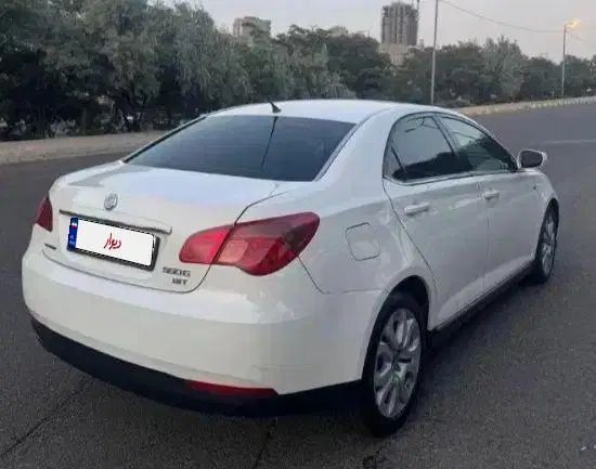 ام جی 550 اتوماتیک - 2010