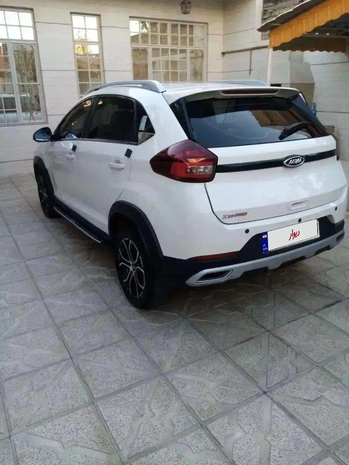ام وی ام X22 پرو دنده‌ای - 1402